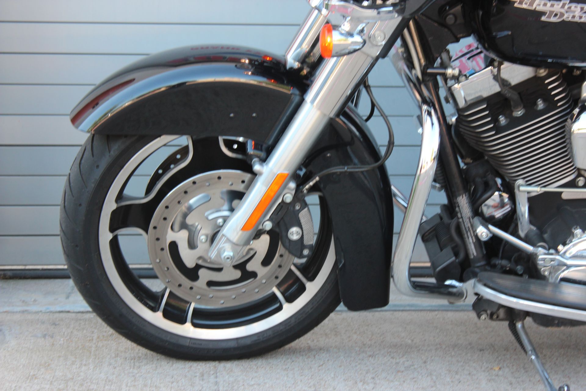 2013 Harley-Davidson Street Glide® in Grand Prairie, Texas - Photo 14