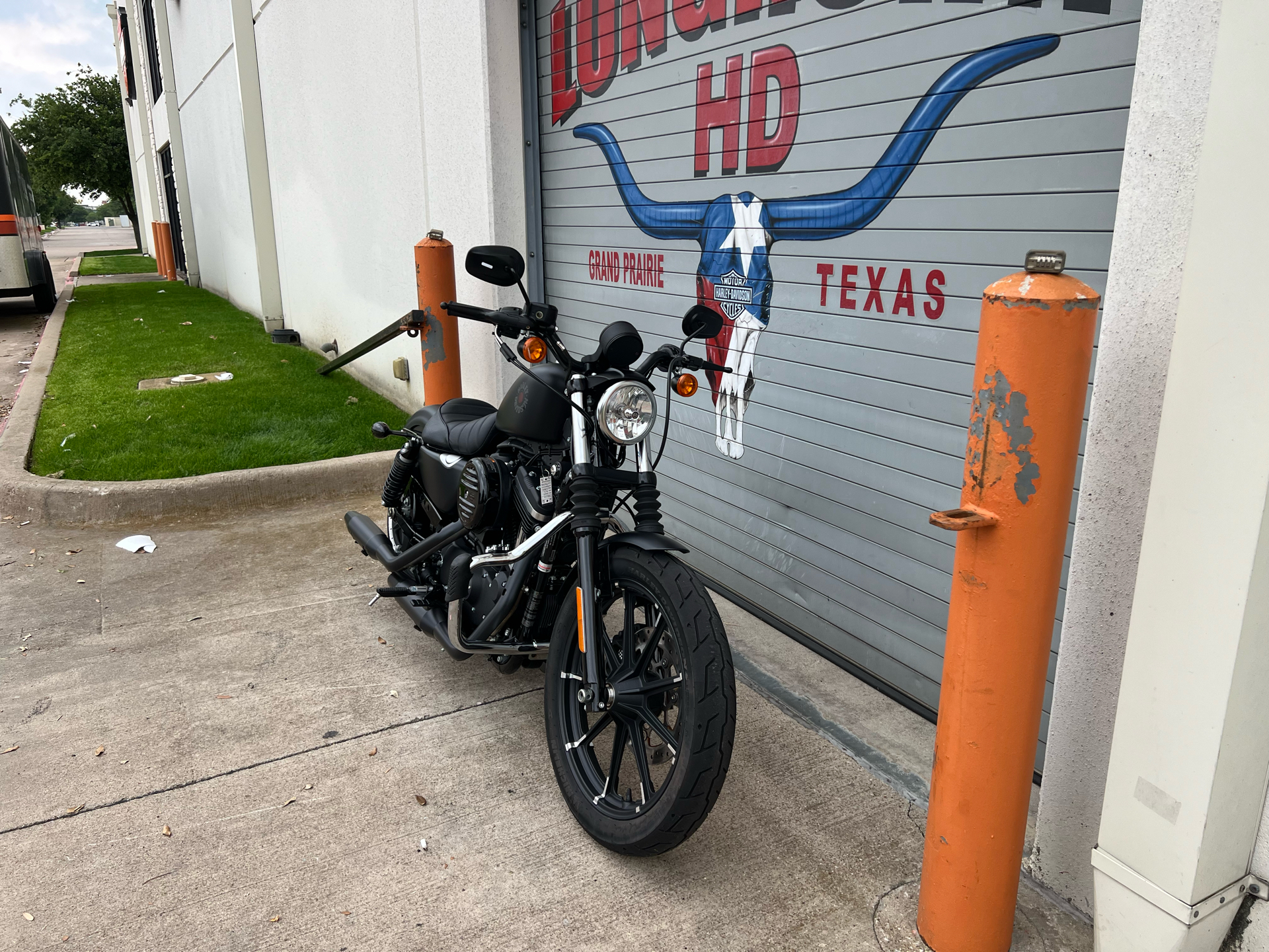 2022 Harley-Davidson Iron 883™ in Grand Prairie, Texas - Photo 4