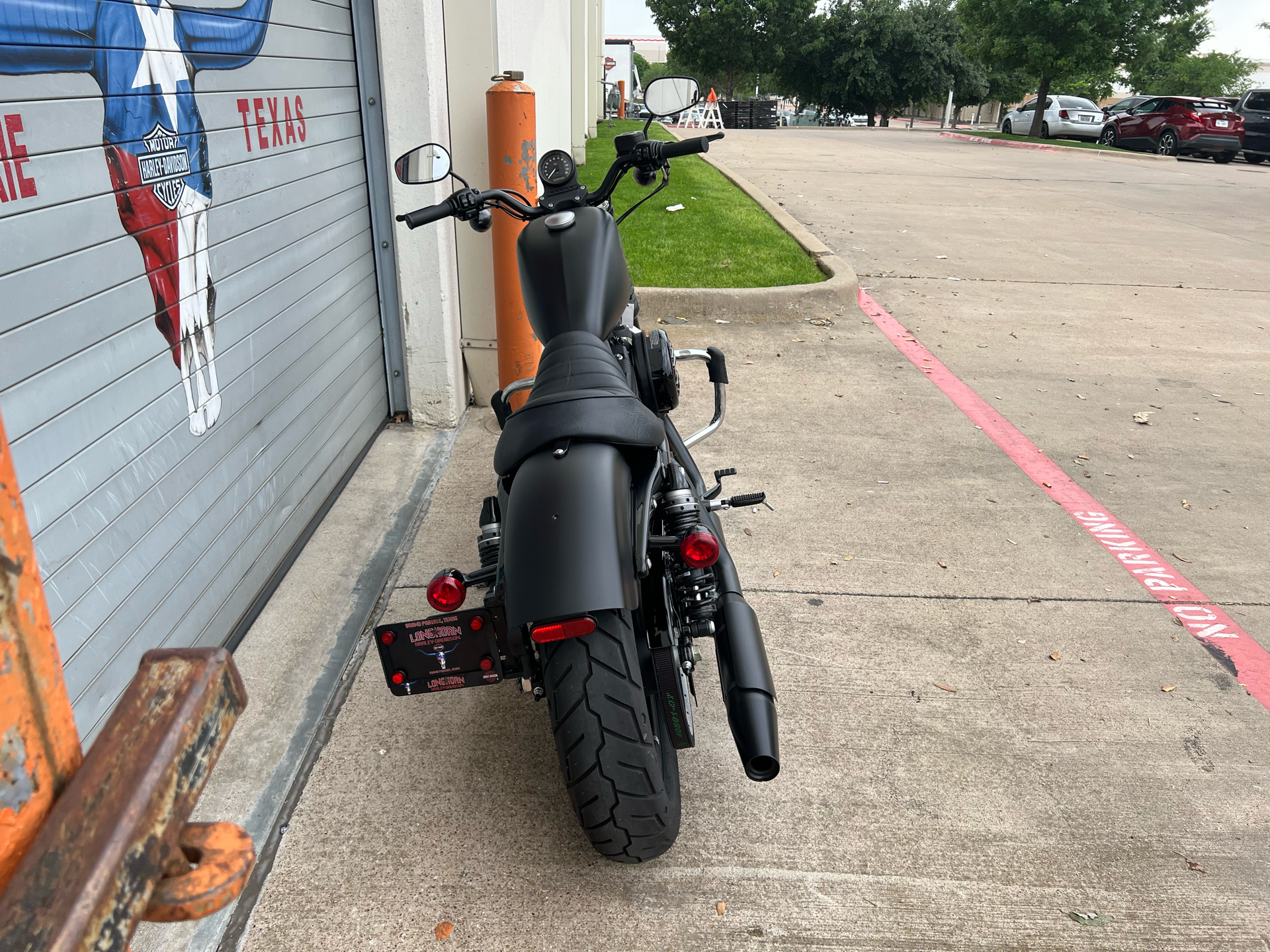 2022 Harley-Davidson Iron 883™ in Grand Prairie, Texas - Photo 5