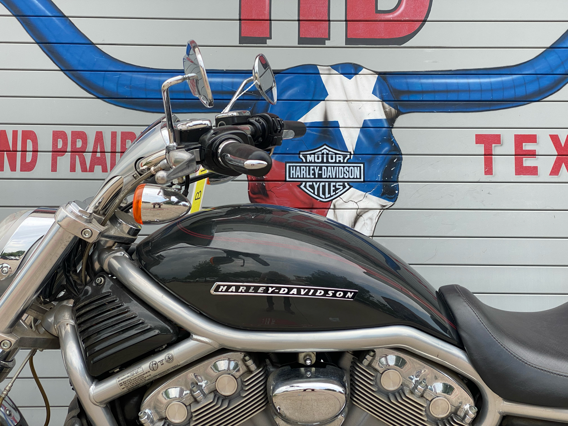 2007 Harley-Davidson V-Rod® in Grand Prairie, Texas - Photo 15