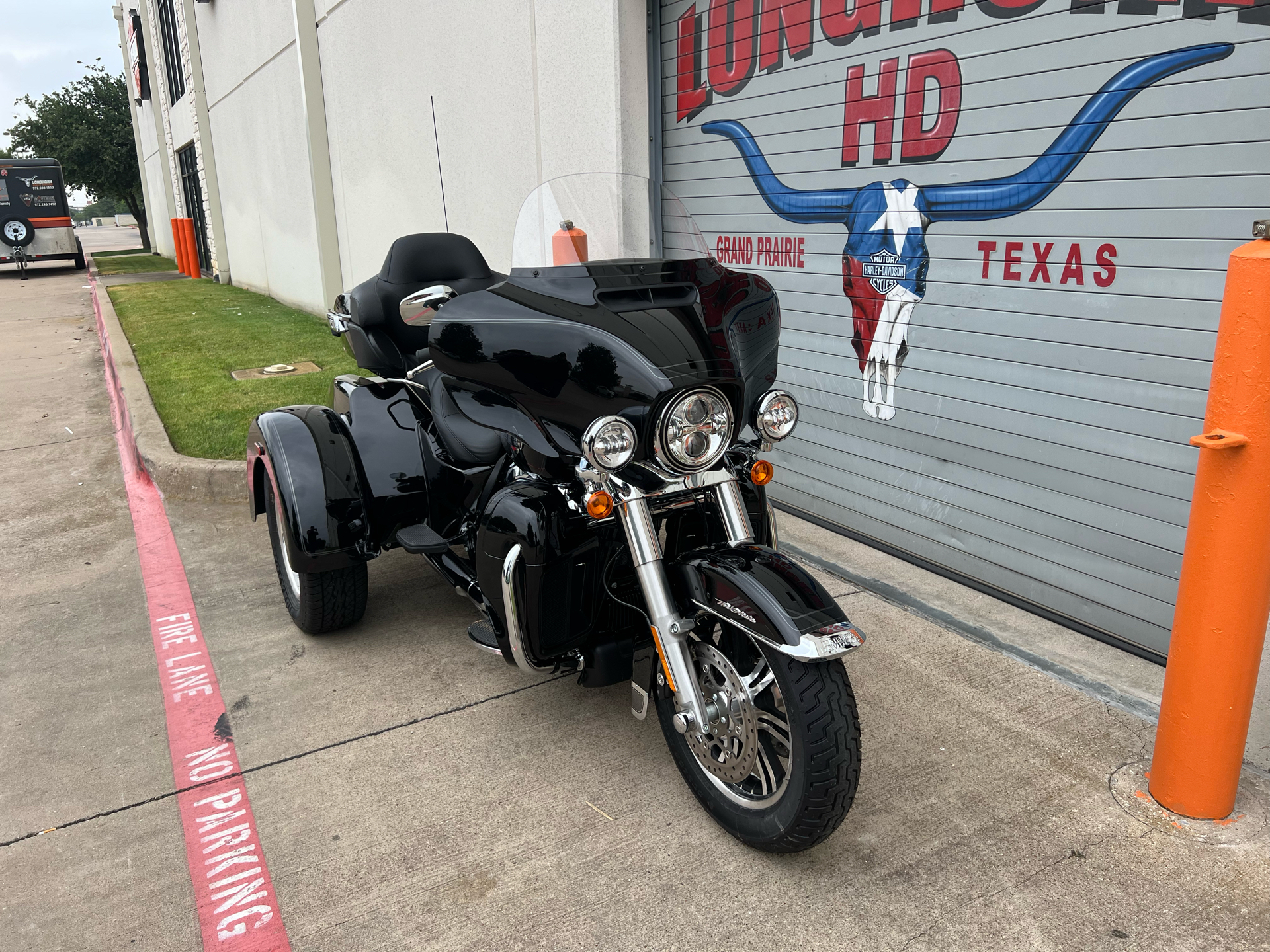 2024 Harley-Davidson Tri Glide® Ultra in Grand Prairie, Texas - Photo 4