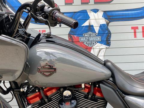 2018 Harley-Davidson CVO™ Road Glide® in Grand Prairie, Texas - Photo 14