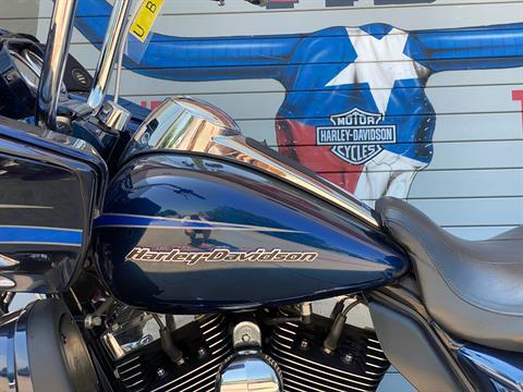 2013 Harley-Davidson Road Glide® Ultra in Grand Prairie, Texas - Photo 14