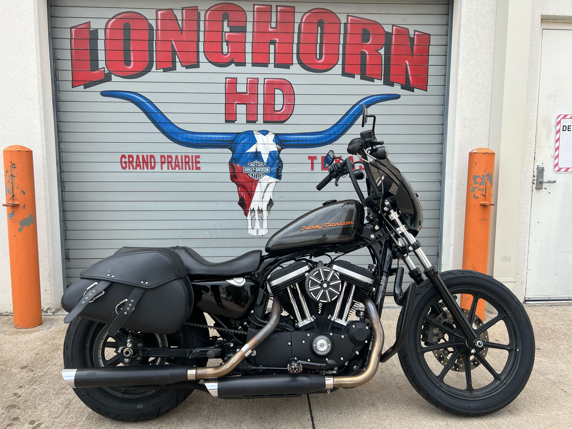 2019 Harley-Davidson Iron 883™ in Grand Prairie, Texas - Photo 1