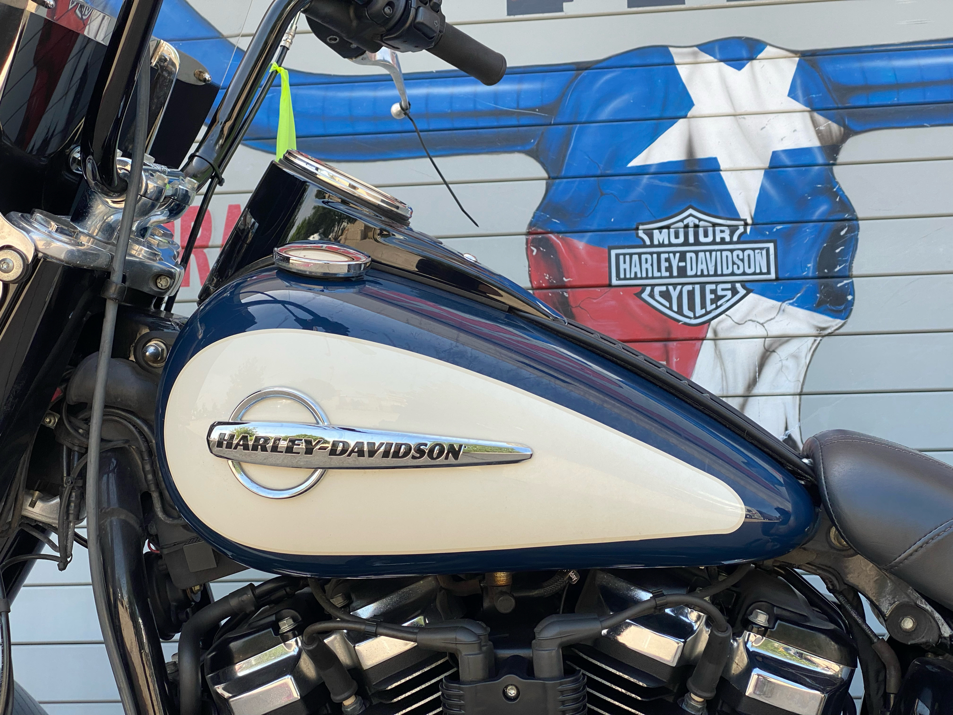 2019 Harley-Davidson Heritage Classic 107 in Grand Prairie, Texas - Photo 14
