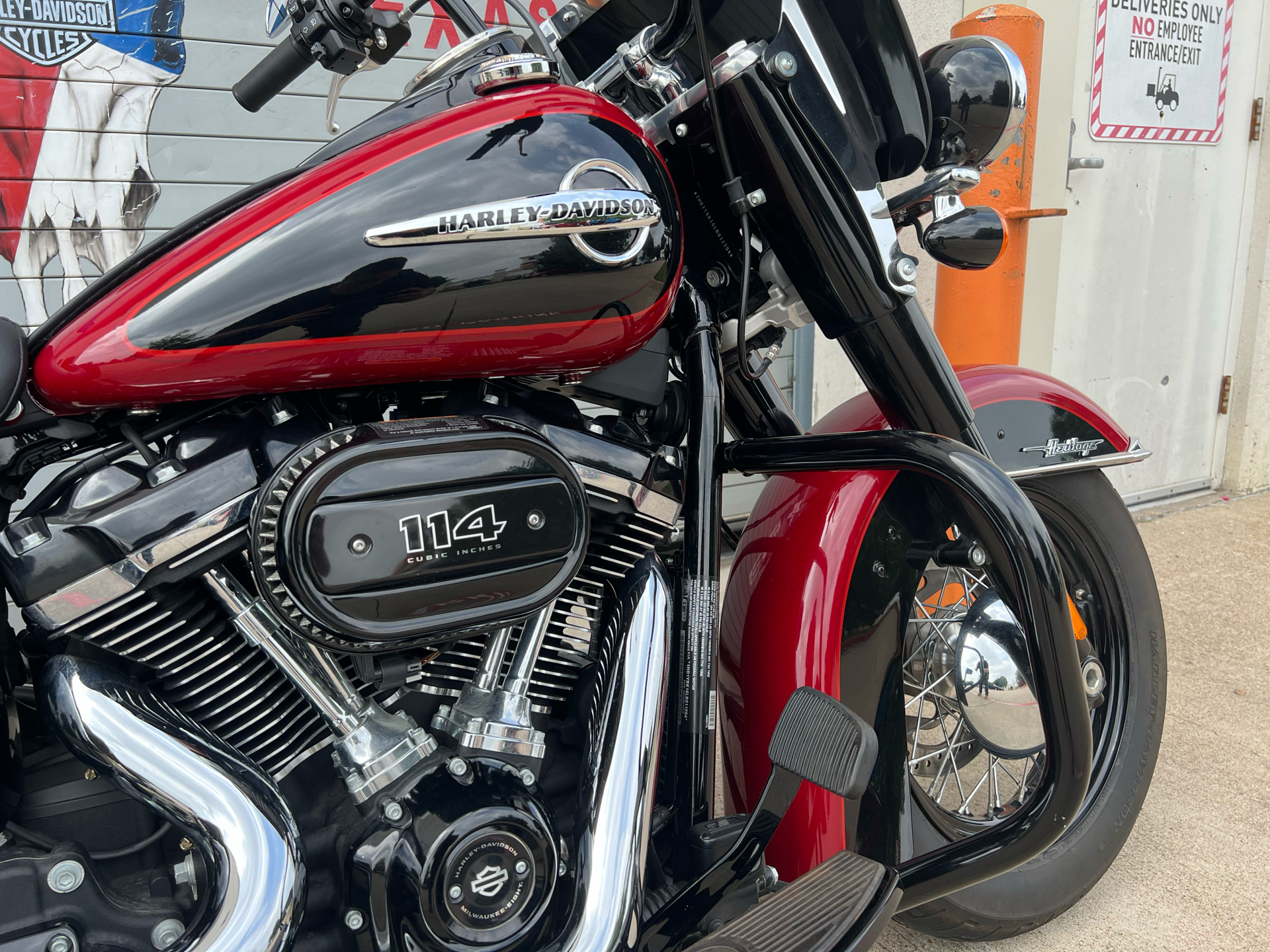 2020 Harley-Davidson Heritage Classic 114 in Grand Prairie, Texas - Photo 2