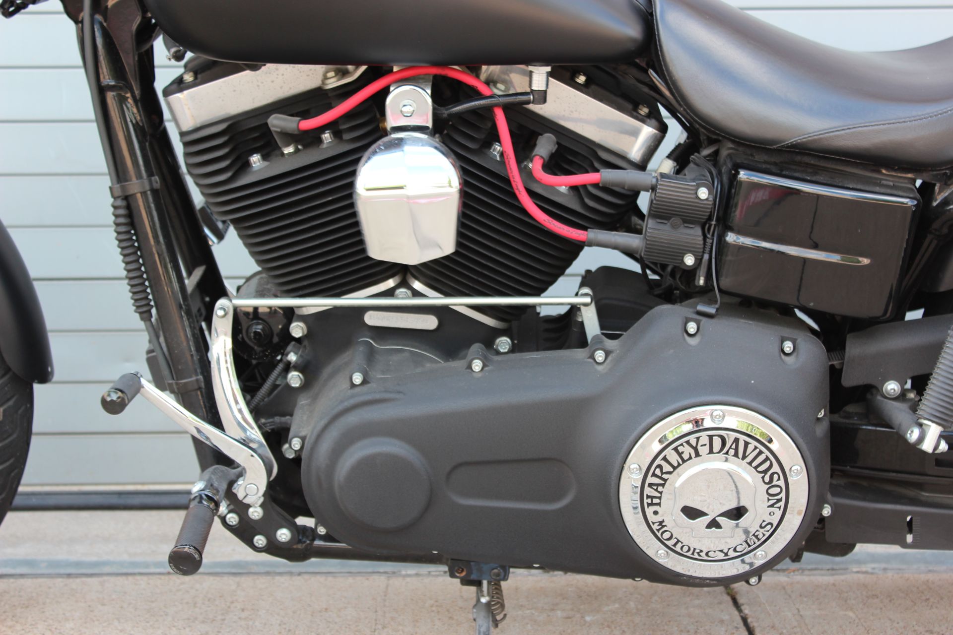 2013 Harley-Davidson Dyna® Street Bob® in Grand Prairie, Texas - Photo 18