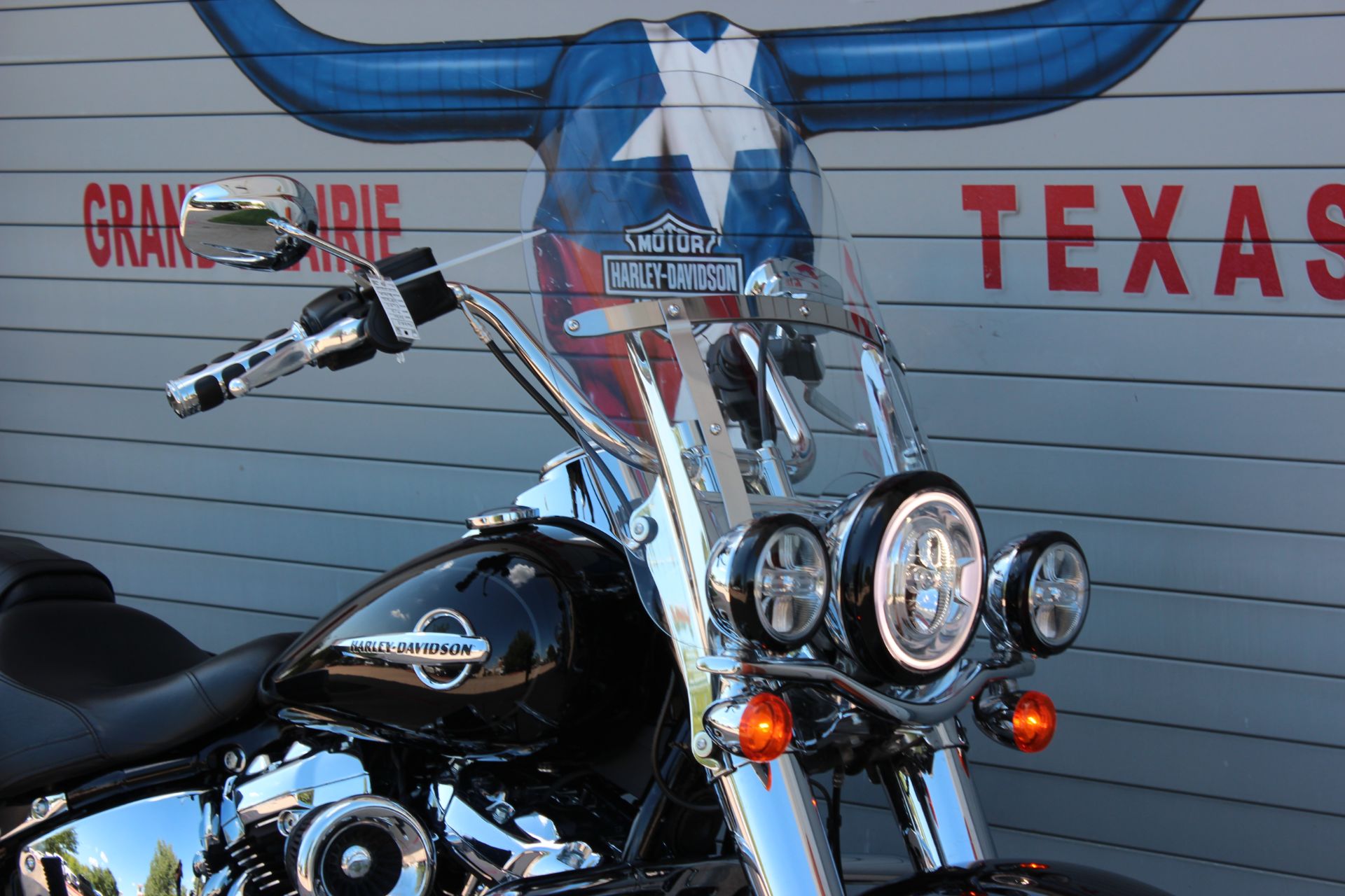 2020 Harley-Davidson Heritage Classic in Grand Prairie, Texas - Photo 2