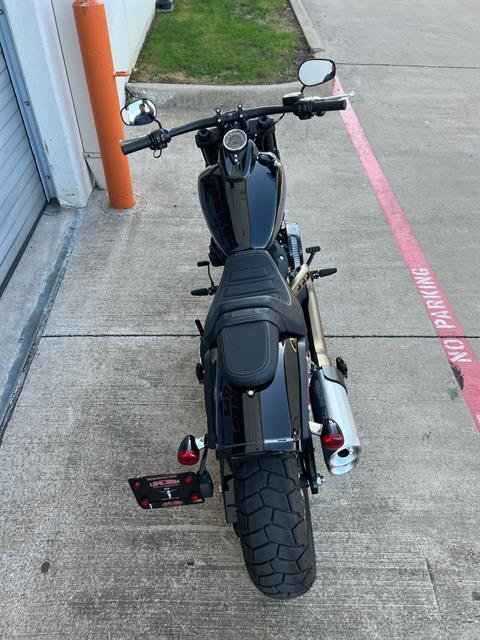 2022 Harley-Davidson Fat Bob® 114 in Grand Prairie, Texas - Photo 6