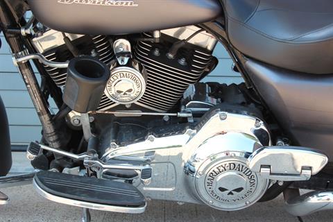 2016 Harley-Davidson Street Glide® Special in Grand Prairie, Texas - Photo 20