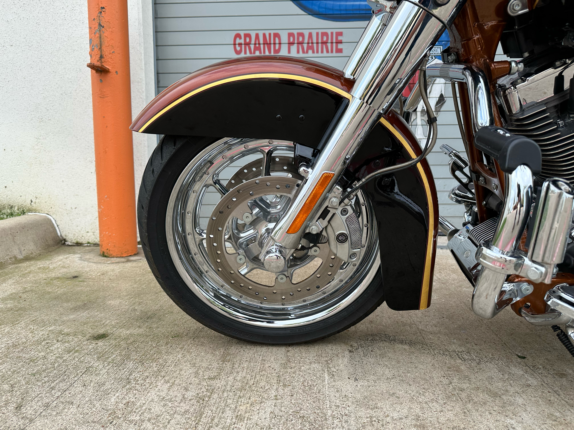 2008 Harley-Davidson CVO™ Screamin' Eagle® Road King® in Grand Prairie, Texas - Photo 11