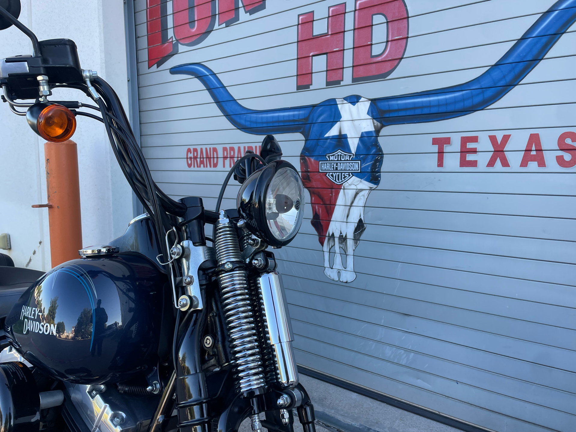 2008 Harley-Davidson Softail® Cross Bones™ in Grand Prairie, Texas - Photo 2