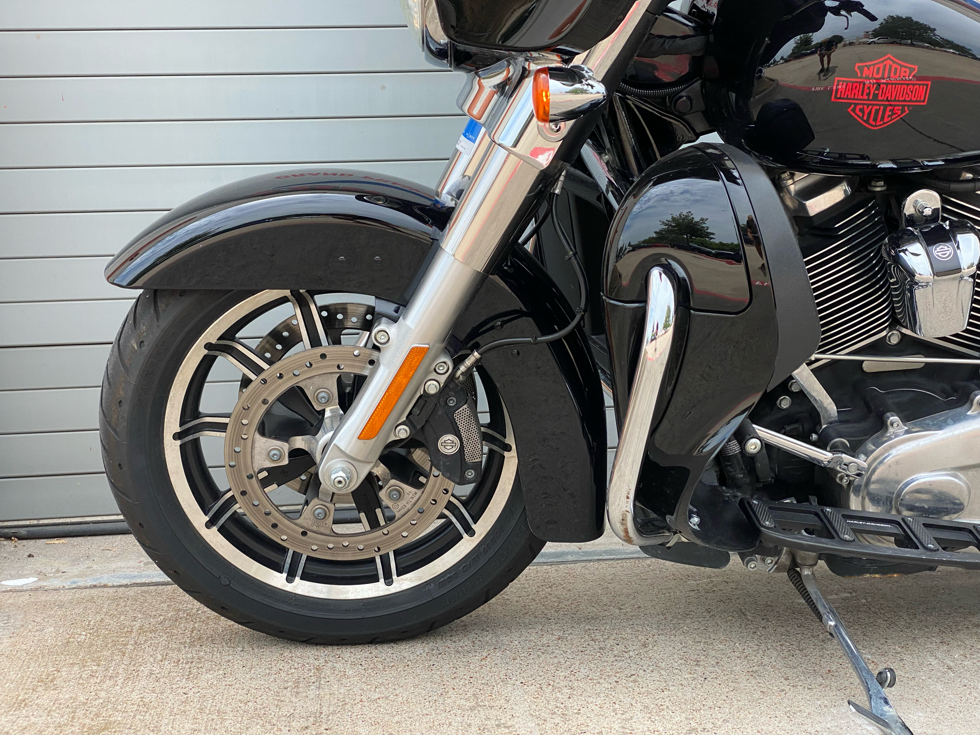 2021 Harley-Davidson Electra Glide® Standard in Grand Prairie, Texas - Photo 12
