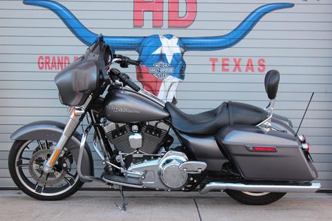 2015 Harley-Davidson Street Glide® in Grand Prairie, Texas - Photo 13