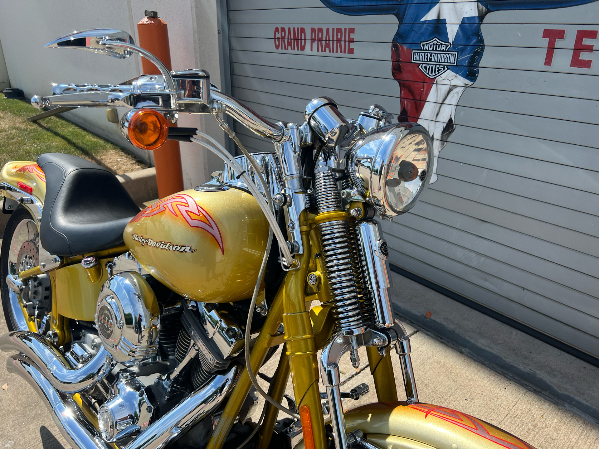 2007 Harley-Davidson FXSTSSE Screamin' Eagle® Softail® Springer® in Grand Prairie, Texas - Photo 4