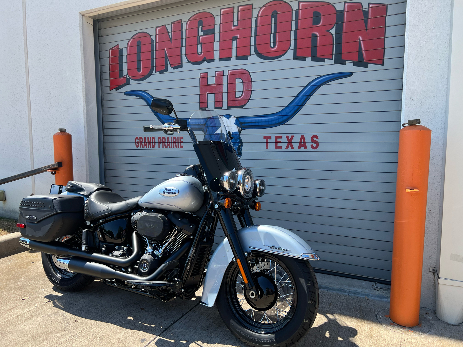 2024 Harley-Davidson Heritage Classic 114 in Grand Prairie, Texas - Photo 3