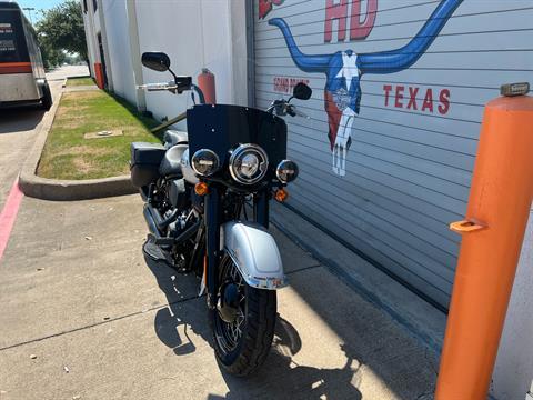 2024 Harley-Davidson Heritage Classic 114 in Grand Prairie, Texas - Photo 4