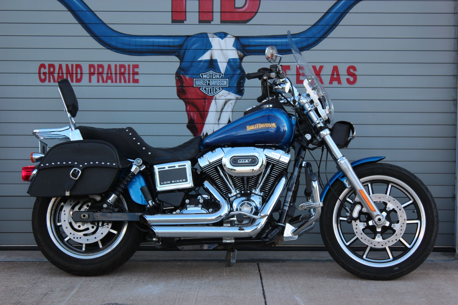 2017 Harley-Davidson Low Rider® in Grand Prairie, Texas - Photo 3