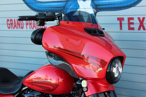 2017 Harley-Davidson Street Glide® Special in Grand Prairie, Texas - Photo 3