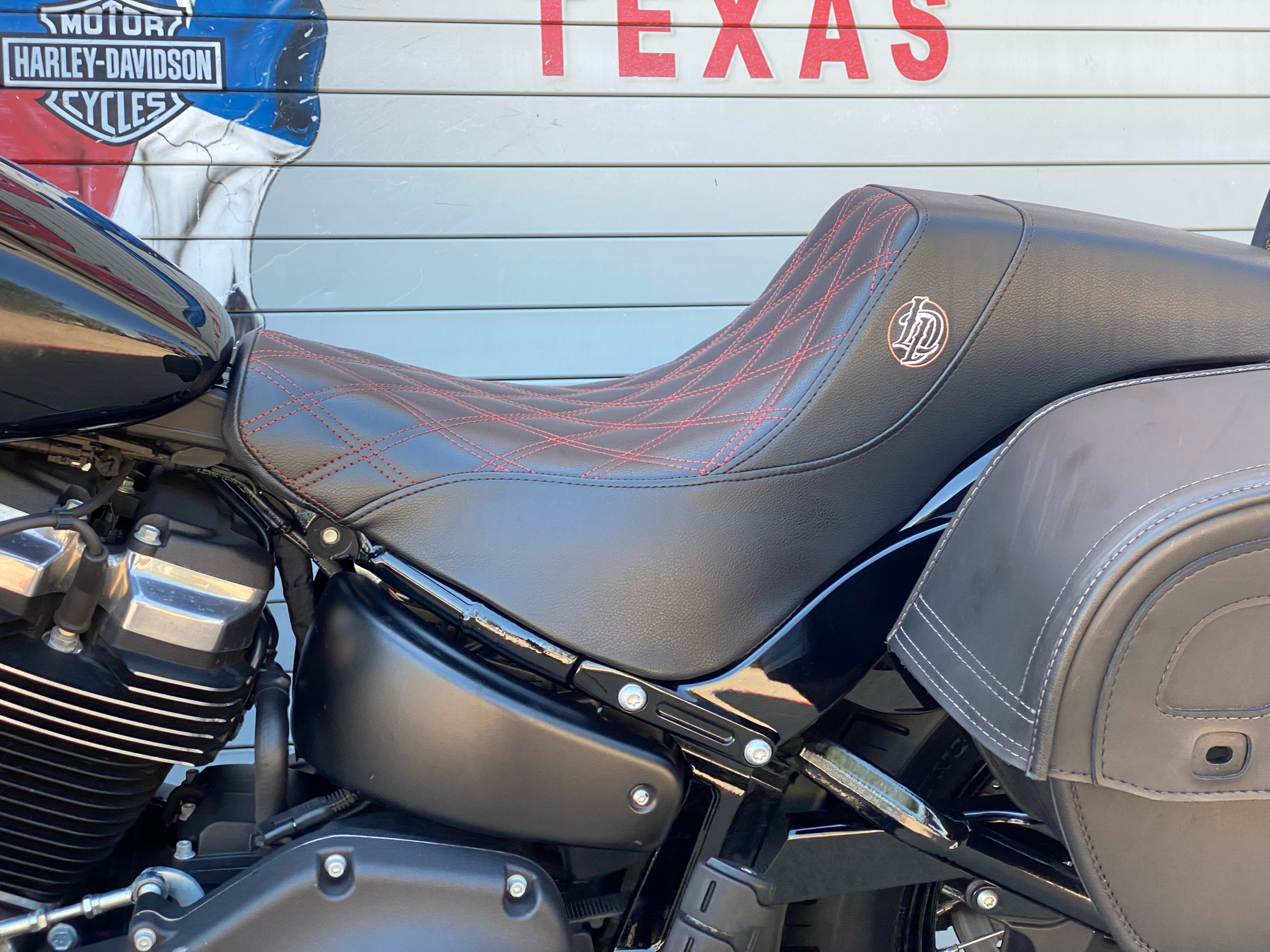 2019 Harley-Davidson Street Bob® in Grand Prairie, Texas - Photo 16