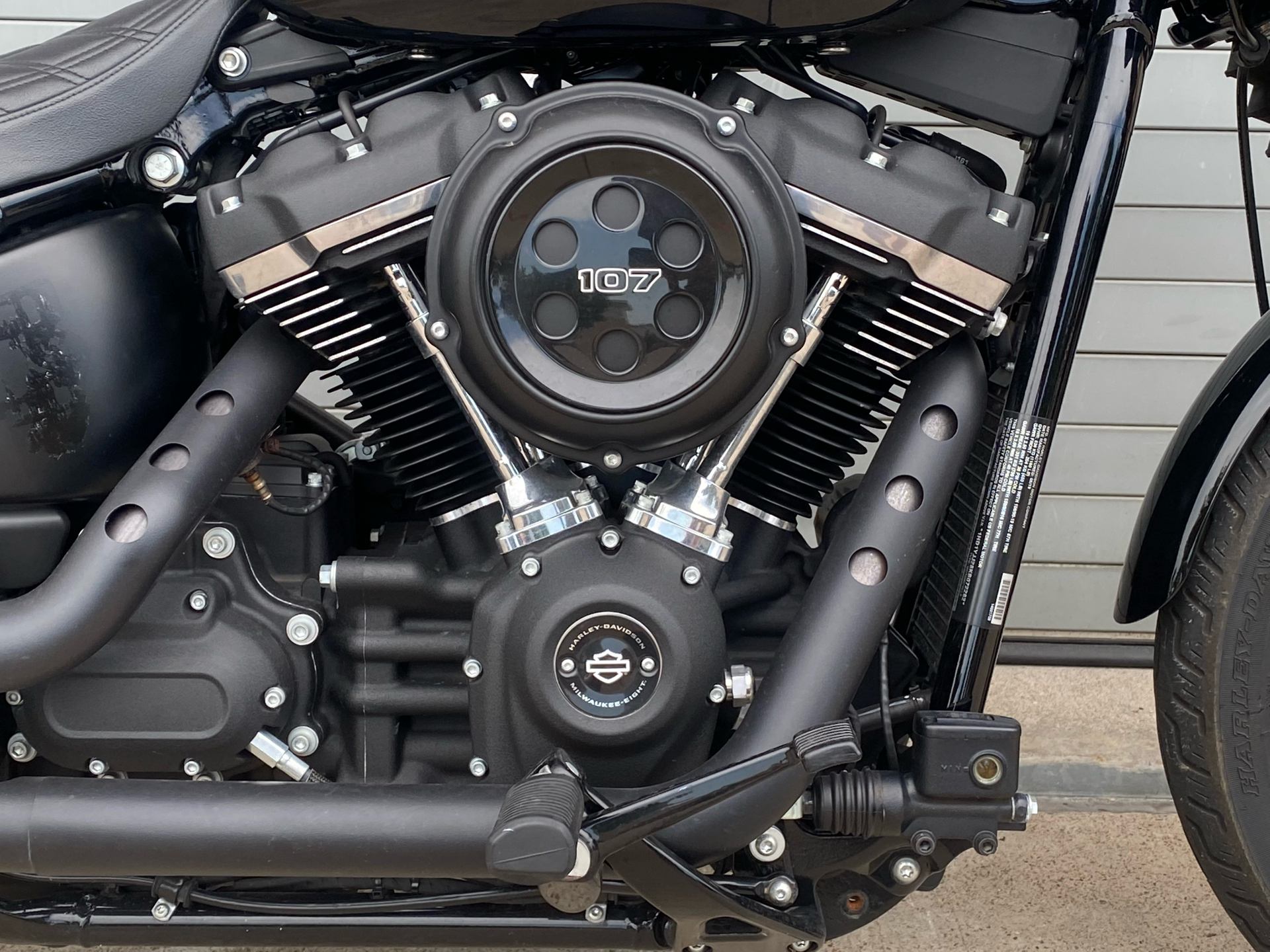 2019 Harley-Davidson Street Bob® in Grand Prairie, Texas - Photo 6