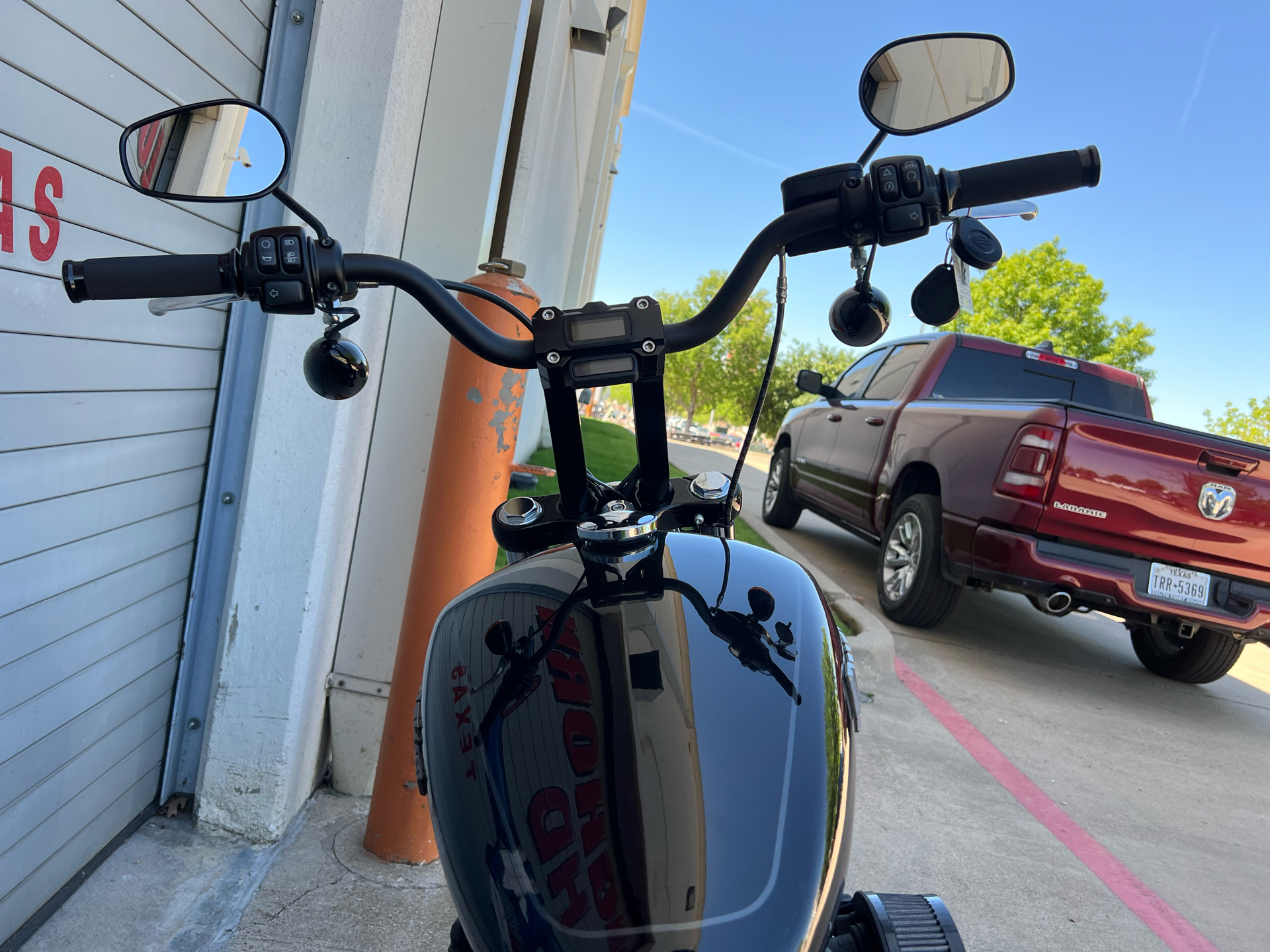 2019 Harley-Davidson Street Bob® in Grand Prairie, Texas - Photo 6