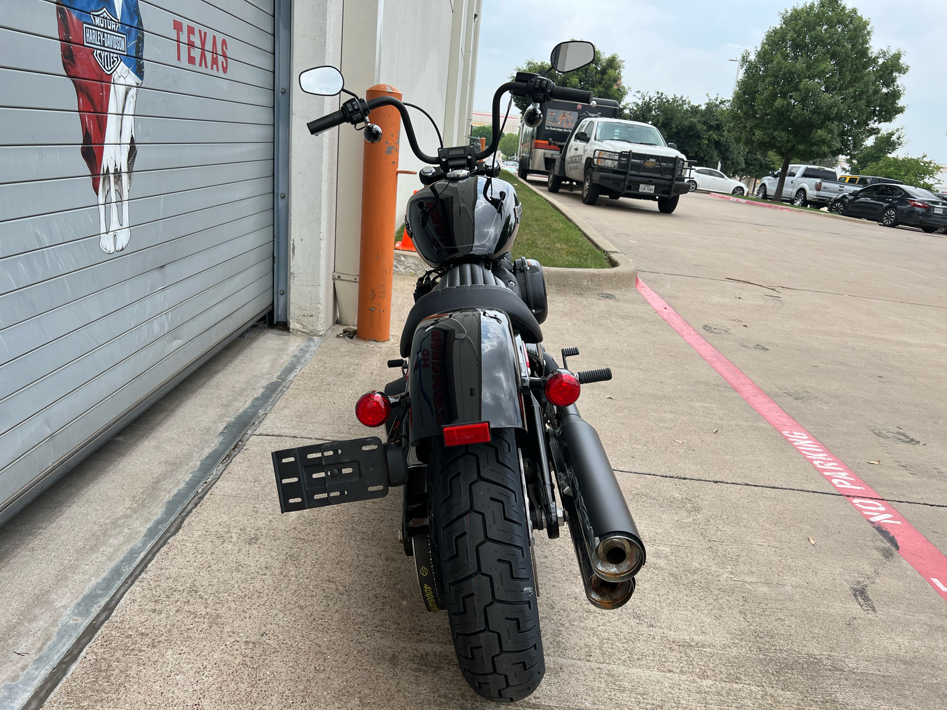 2018 Harley-Davidson Street Bob® 107 in Grand Prairie, Texas - Photo 5