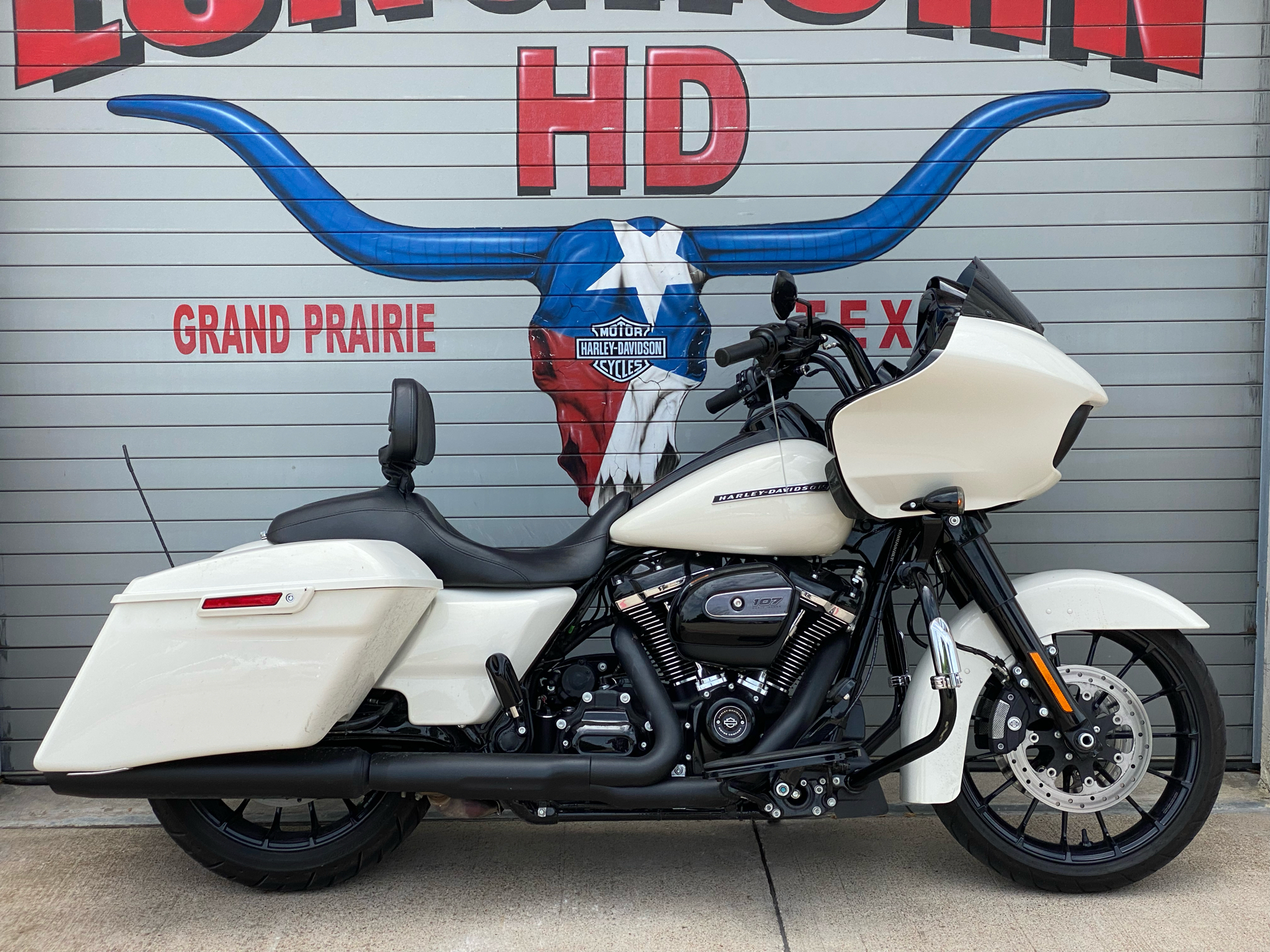 2018 Harley-Davidson Road Glide® Special in Grand Prairie, Texas - Photo 3