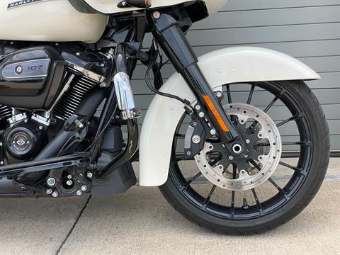 2018 Harley-Davidson Road Glide® Special in Grand Prairie, Texas - Photo 4