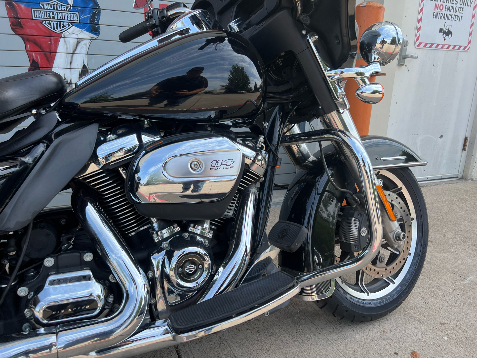 2020 Harley-Davidson Police Electra Glide Standard in Grand Prairie, Texas - Photo 2