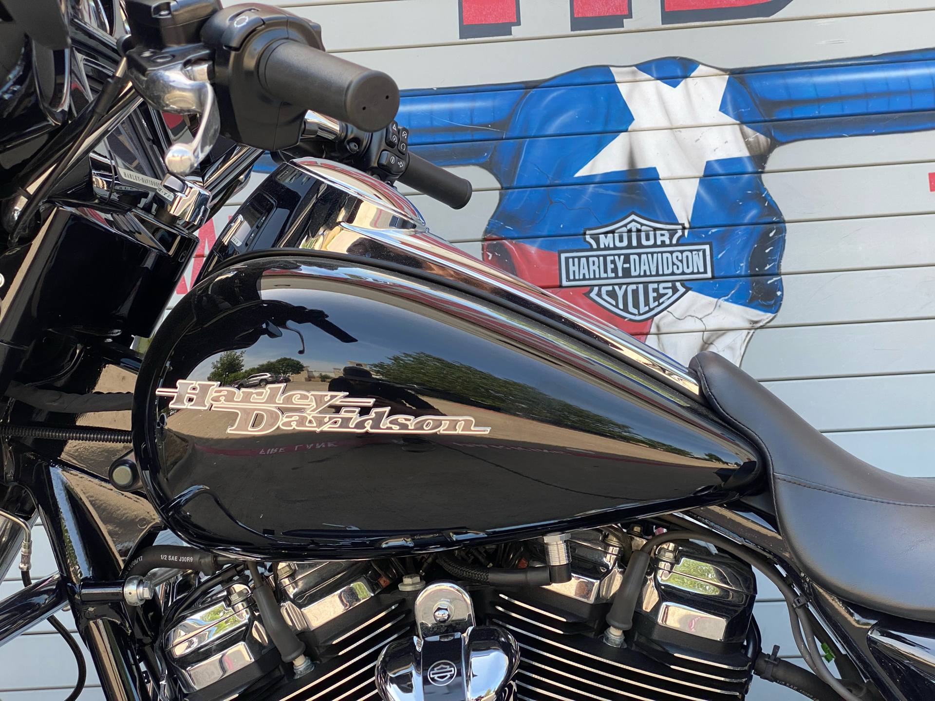 2017 Harley-Davidson Street Glide® Special in Grand Prairie, Texas - Photo 14