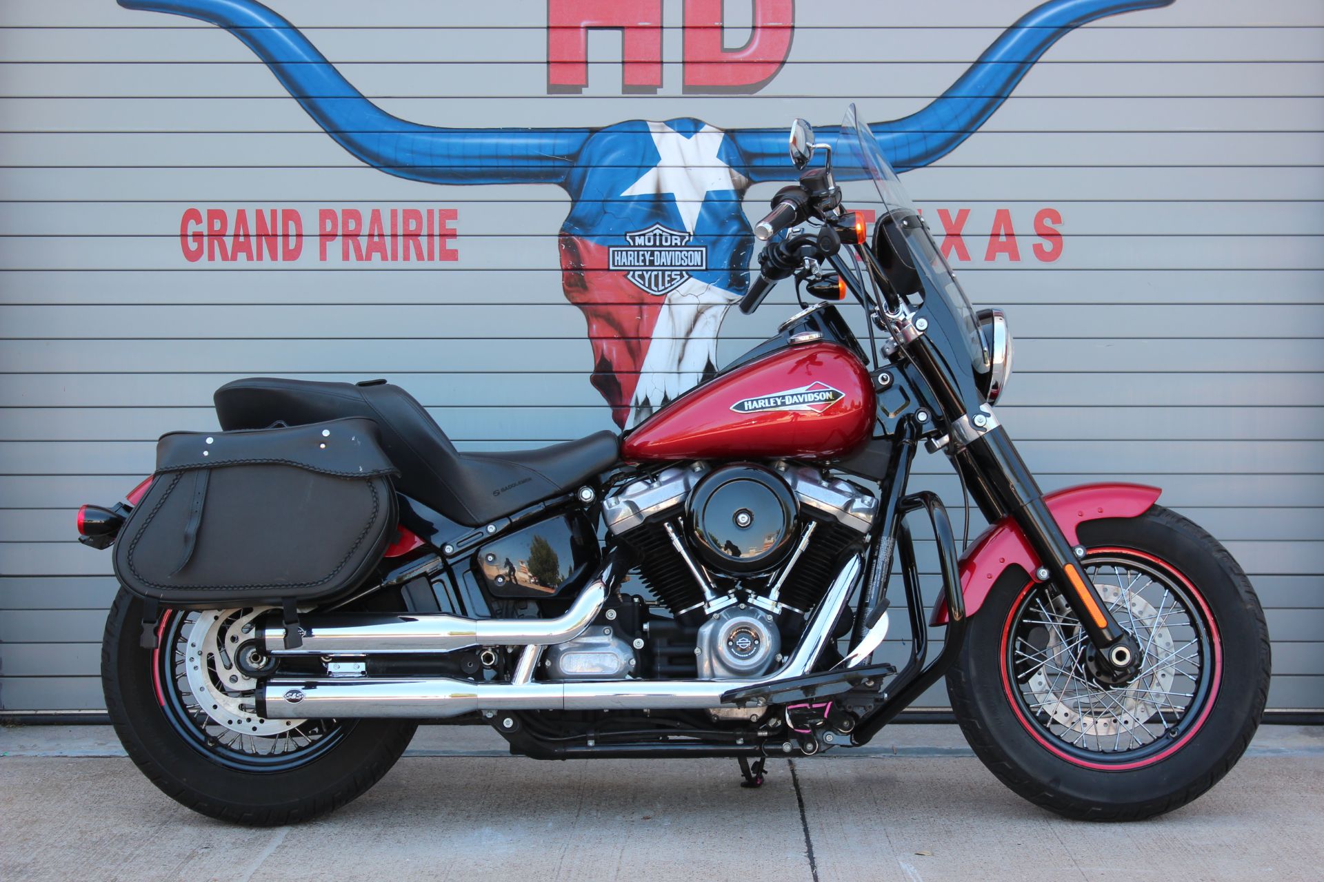2018 Harley-Davidson Softail Slim® 107 in Grand Prairie, Texas - Photo 3