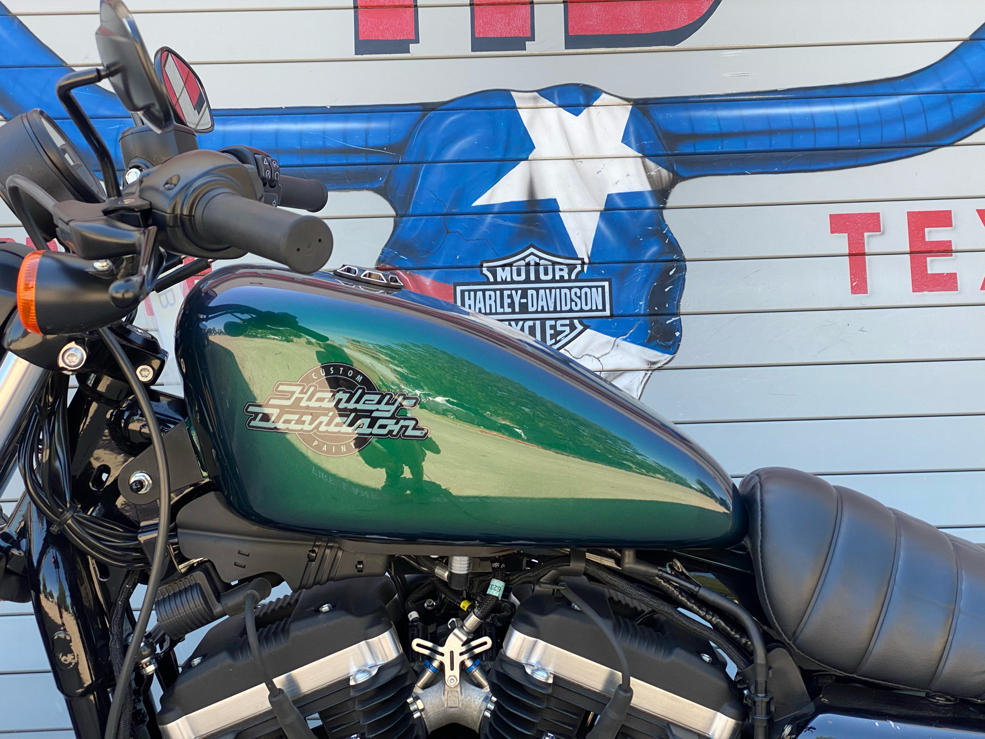 2021 Harley-Davidson Iron 883™ in Grand Prairie, Texas - Photo 14