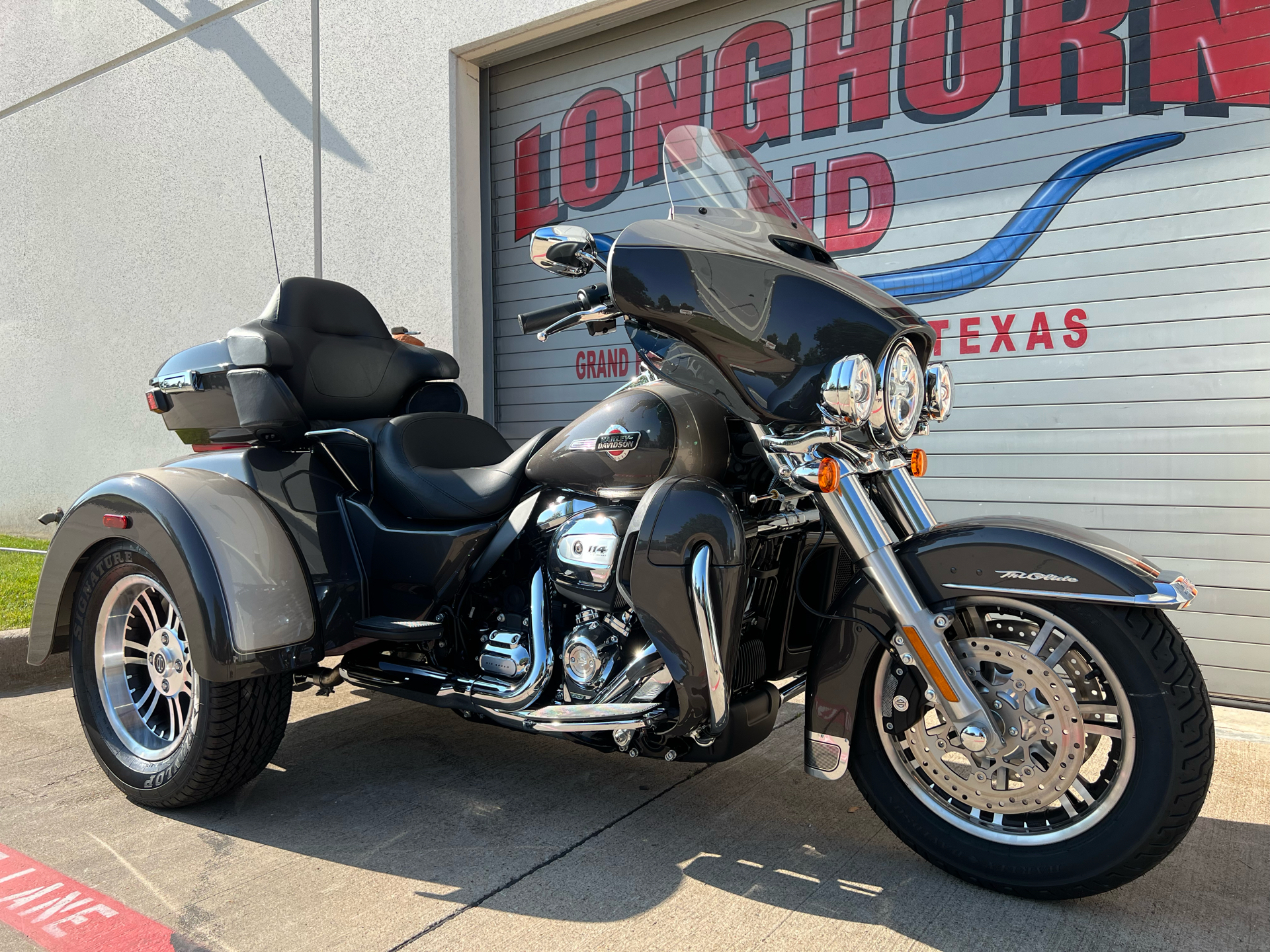 2023 Harley-Davidson Tri Glide® Ultra in Grand Prairie, Texas - Photo 3