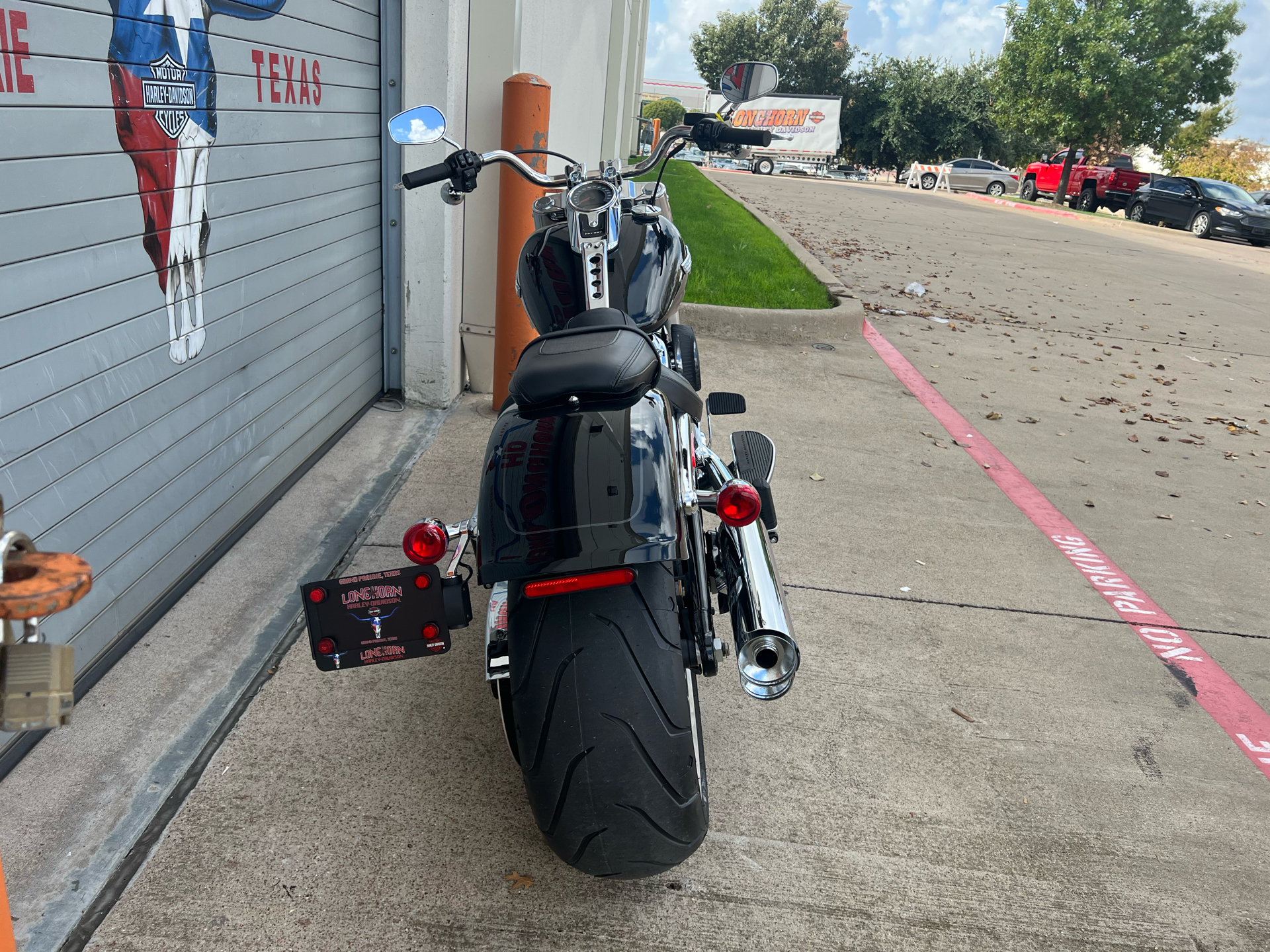 2023 Harley-Davidson Fat Boy® 114 in Grand Prairie, Texas - Photo 5