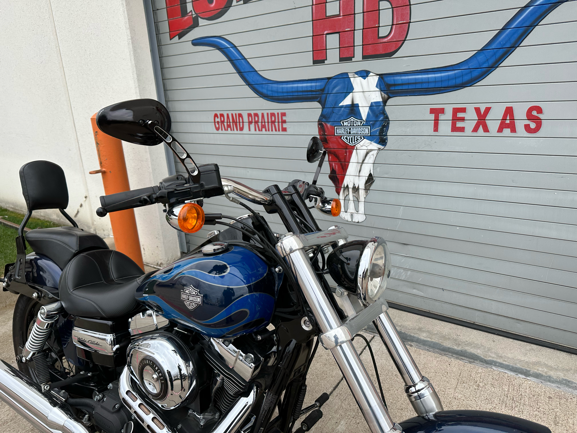 2013 Harley-Davidson Dyna® Wide Glide® in Grand Prairie, Texas - Photo 2