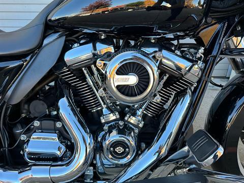 2018 Harley-Davidson Street Glide® in Grand Prairie, Texas - Photo 4