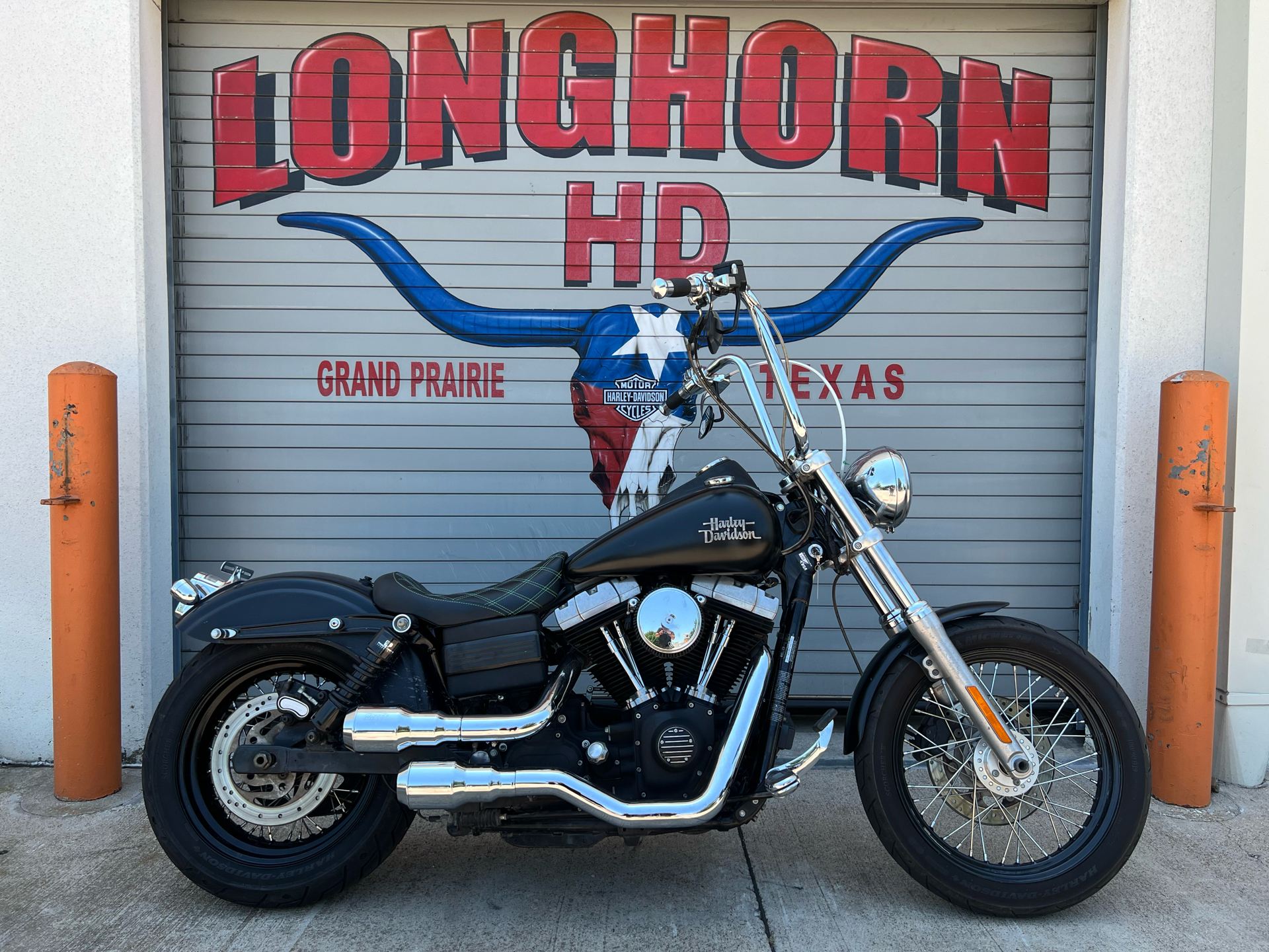 2010 Harley-Davidson Dyna® Street Bob® in Grand Prairie, Texas - Photo 1