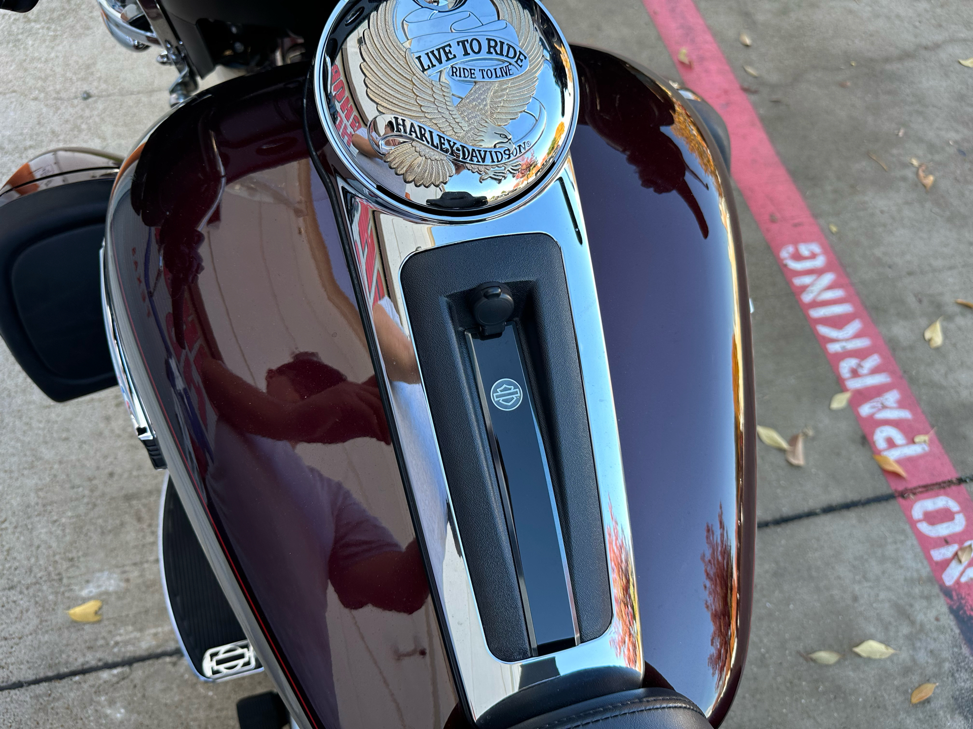 2018 Harley-Davidson Tri Glide® Ultra in Grand Prairie, Texas - Photo 4