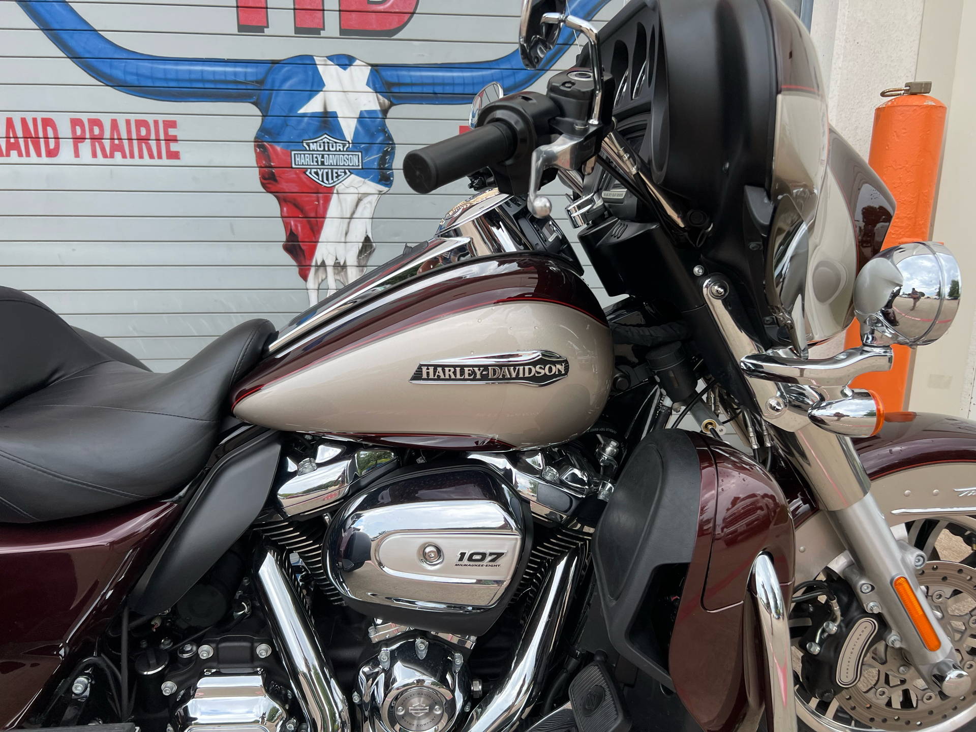 2018 Harley-Davidson Tri Glide® Ultra in Grand Prairie, Texas - Photo 2