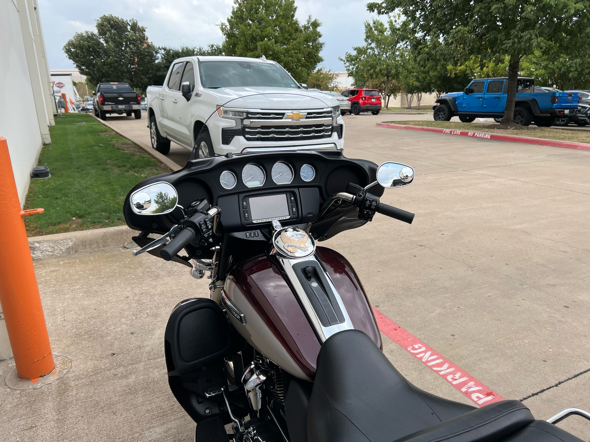 2018 Harley-Davidson Tri Glide® Ultra in Grand Prairie, Texas - Photo 8