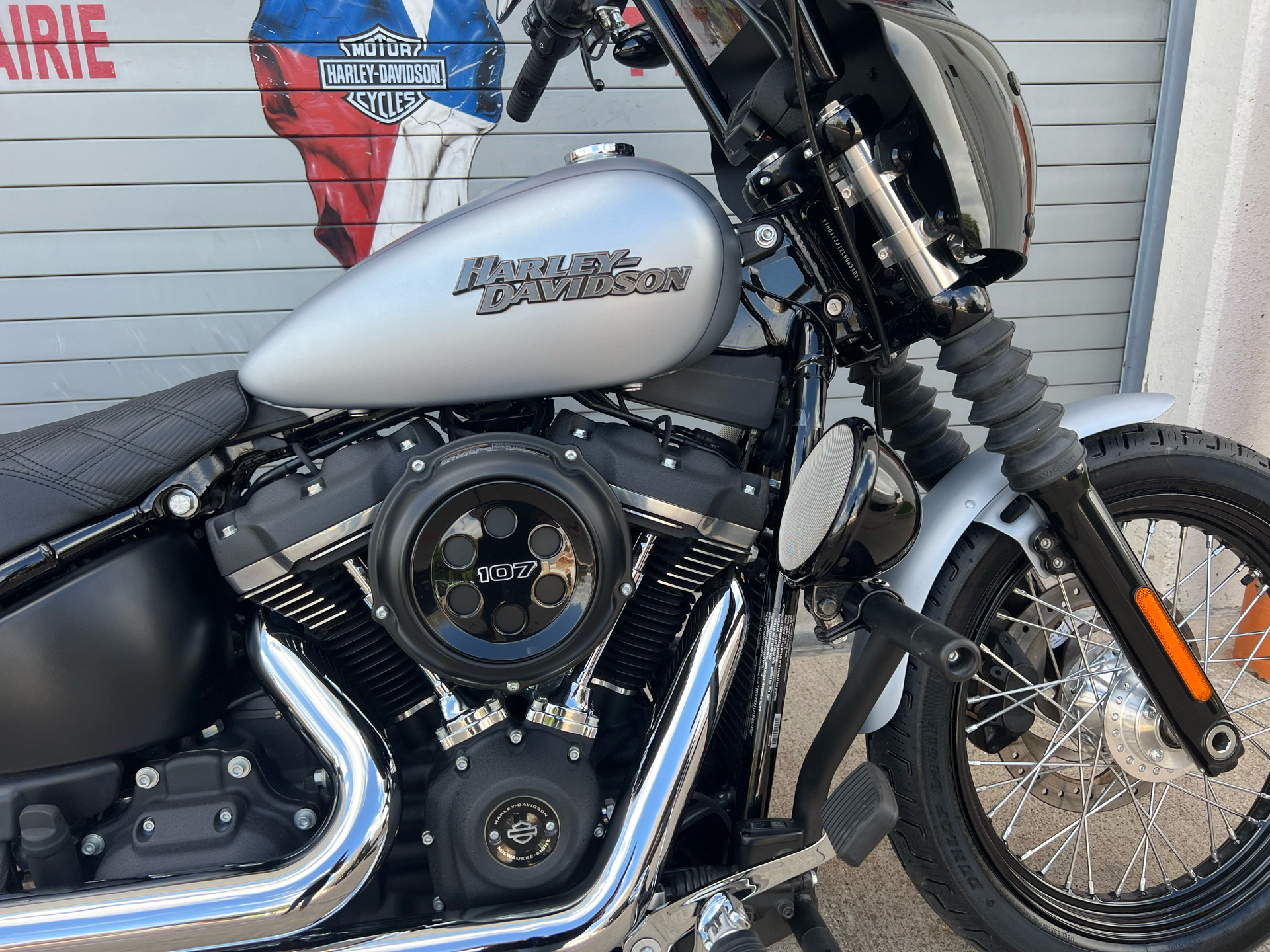 2020 Harley-Davidson Street Bob® in Grand Prairie, Texas - Photo 2