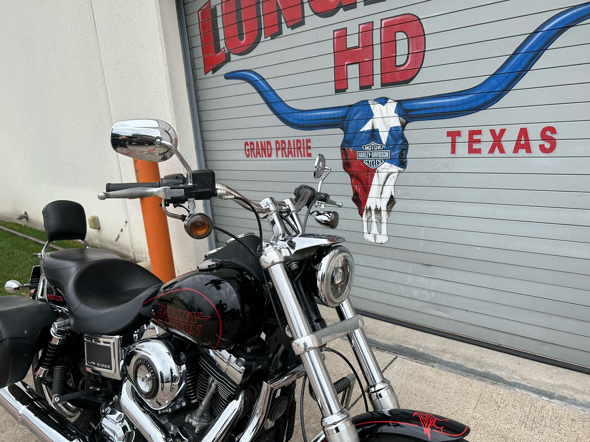 2014 Harley-Davidson Low Rider® in Grand Prairie, Texas - Photo 2