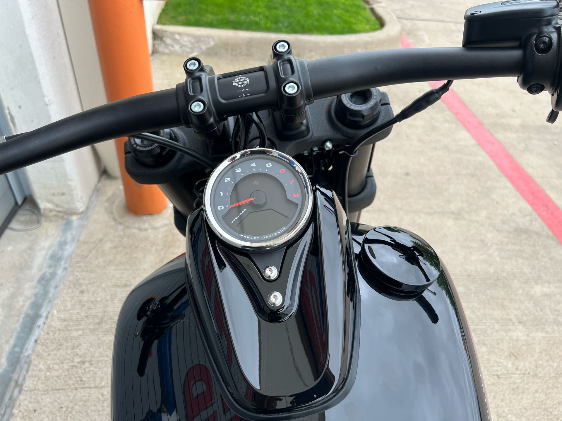 2023 Harley-Davidson Fat Bob® 114 in Grand Prairie, Texas - Photo 8