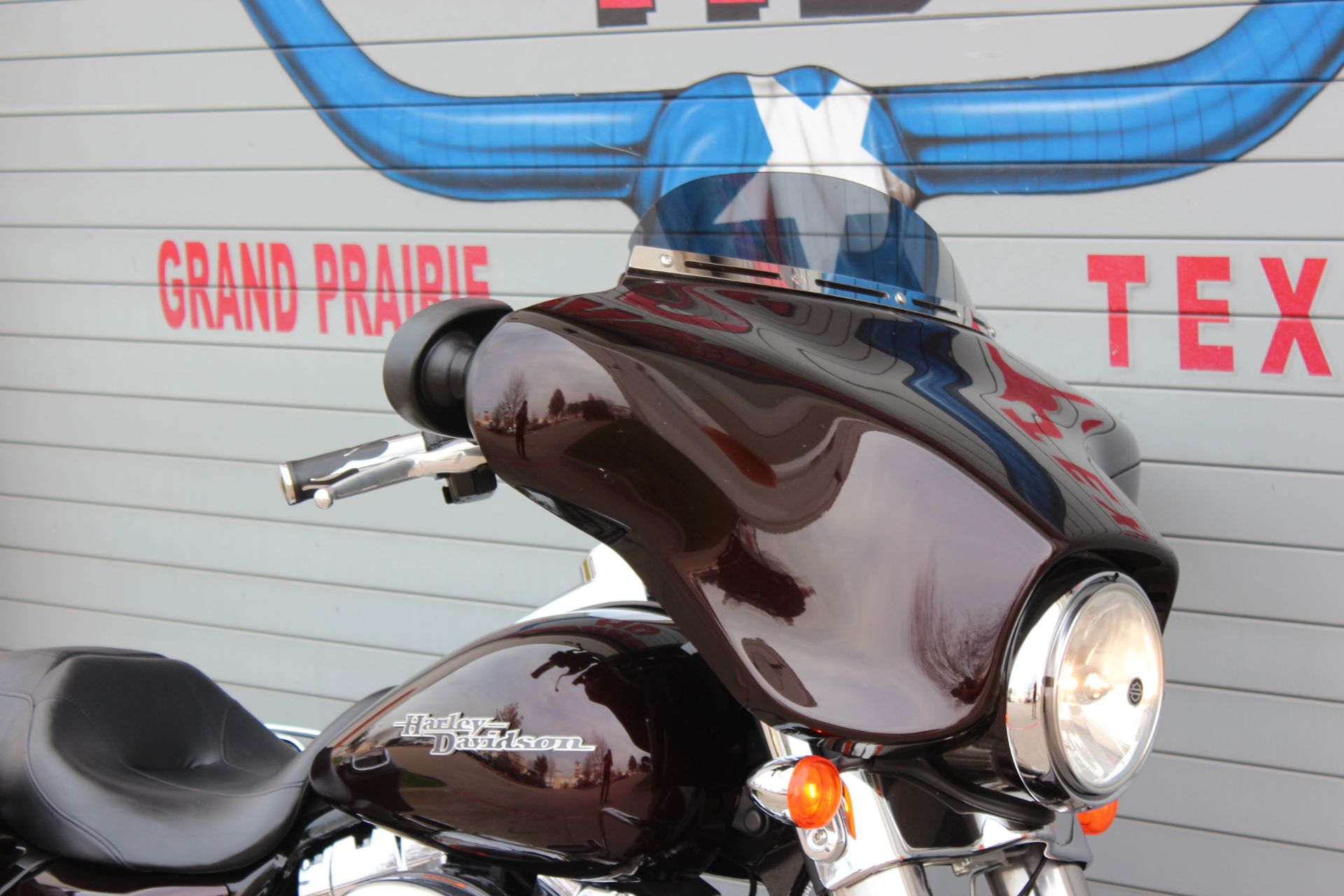 2011 Harley-Davidson Street Glide® in Grand Prairie, Texas - Photo 2
