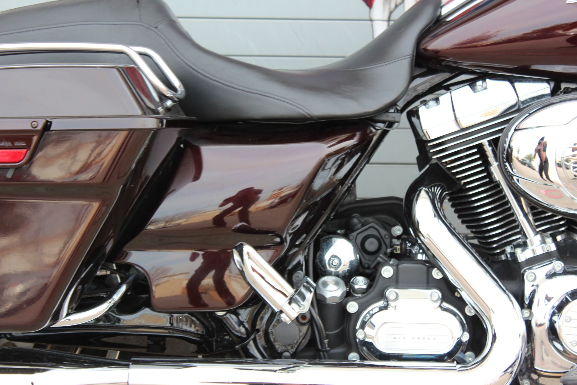 2011 Harley-Davidson Street Glide® in Grand Prairie, Texas - Photo 8