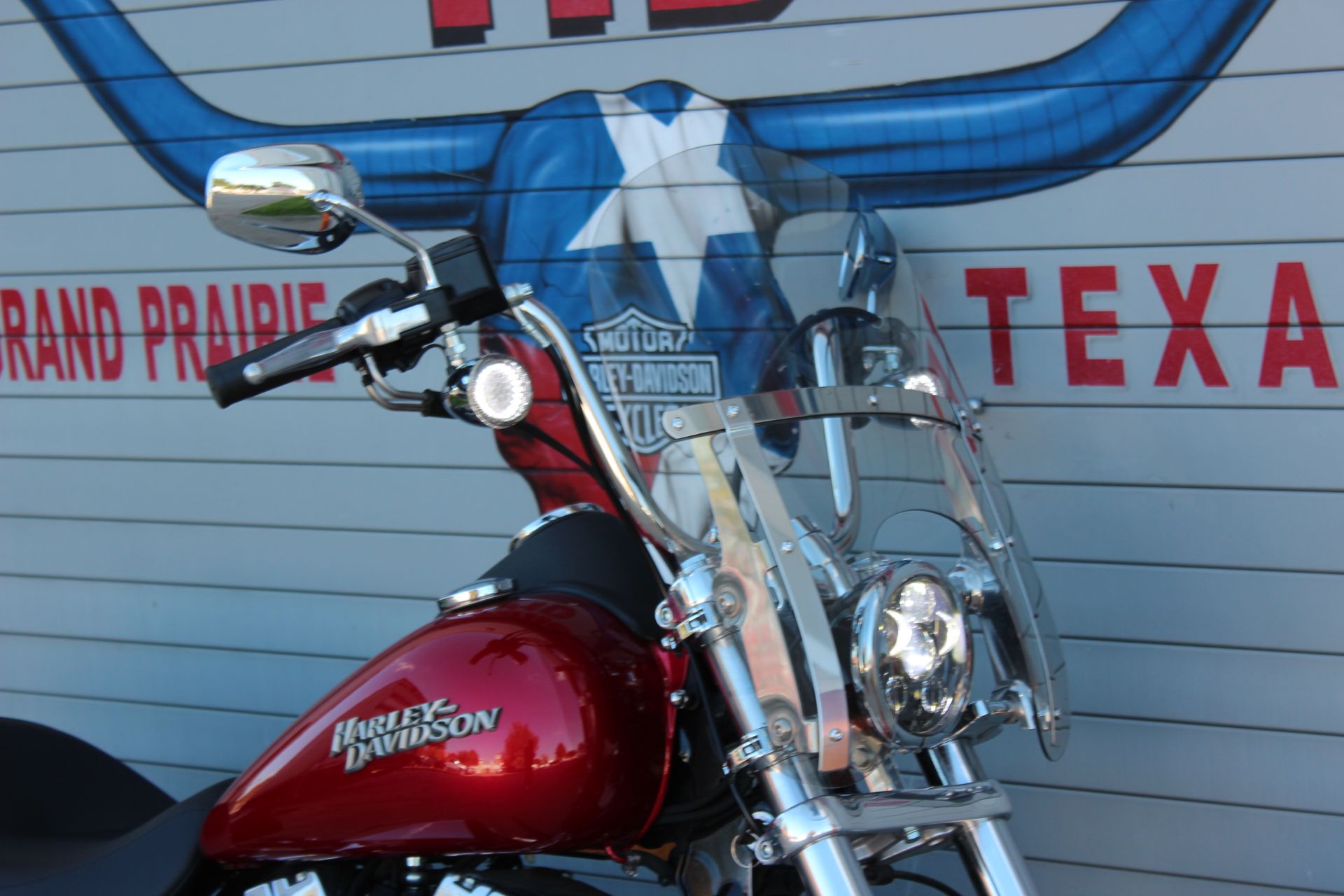 2012 Harley-Davidson Dyna® Street Bob® in Grand Prairie, Texas - Photo 2