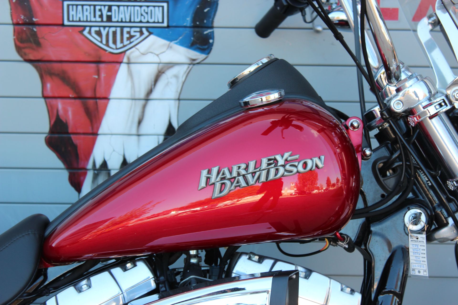 2012 Harley-Davidson Dyna® Street Bob® in Grand Prairie, Texas - Photo 6