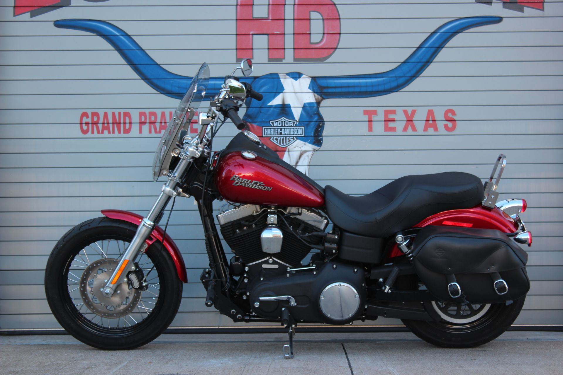 2012 Harley-Davidson Dyna® Street Bob® in Grand Prairie, Texas - Photo 12
