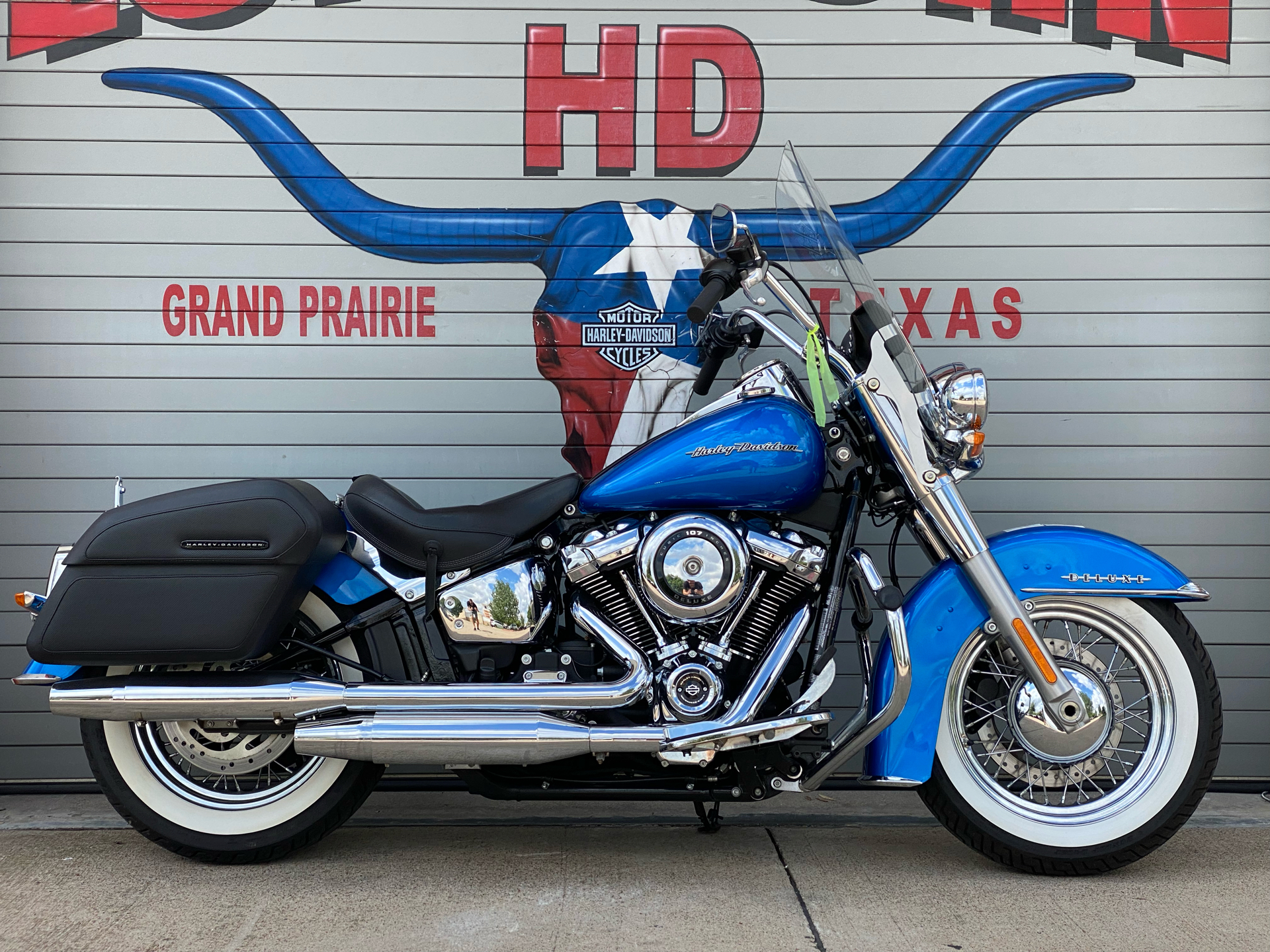 2018 Harley-Davidson Softail® Deluxe 107 in Grand Prairie, Texas - Photo 3